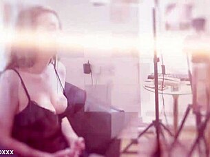 18 year old british slut wanks old man's huge cumshot!