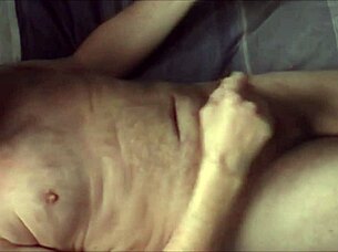 wanna watch me wank naked and hard?