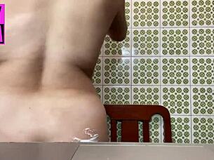 i dance, cream my big tits, and play with you live on stream 😘