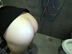 Thai student ninewthai sells shaved pussy for cash
