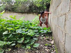 Vecina mexicana nearly caught outdoor doggy creampie!