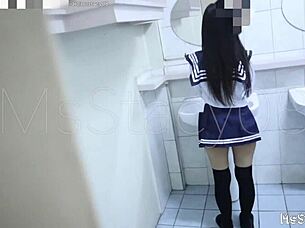 i fuckd tight 18yo pinay in public restroom