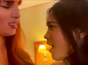 alexis doll fuck my strapon with your wet squirting pussy