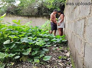 Vecina mexicana nearly caught outdoor doggy creampie!