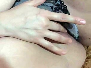 Arab Babe Close-Up Wet Pussy Fingering Masturbation Scream!