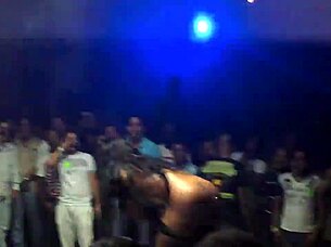 Hey sexy latina, strip naked at the colombian club now