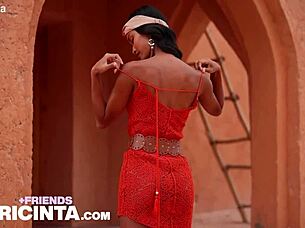Exotic Putri Cinta, wanna grope these round boobs?