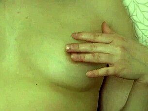 Brunette Stockings Shaved Pussy Vibrator Orgasm Wet Secretions Amateur