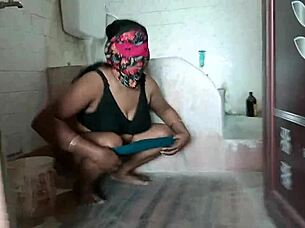 mature couple pounds hardcore with juicy squirting 💦🍆😍