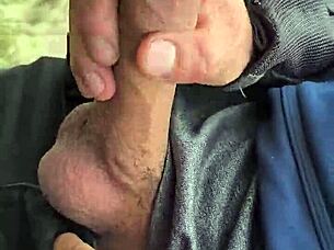 wanna see my huge cock flashed outdoors while ladies watch from afar?