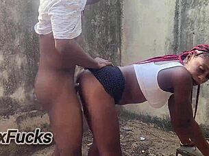 Skinny ebony cougar bends over for quick outdoor pounding