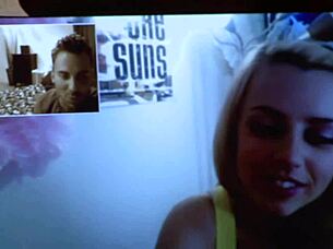 sweet blonde teen hooks up sex via web chat