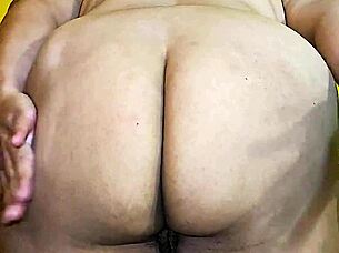 SHAKE MY FAT CELLULITE BBW ASS WILD!