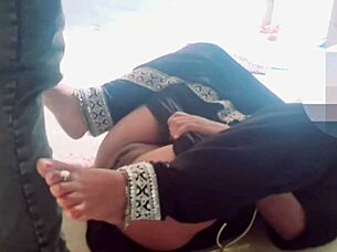skinny indian schoolgirl's plump hairy pussy gapes in sexy mms leak! 😈