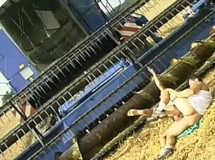 out in the field farmer fucks my pretty shaved 18+ ass cowgirl 😘
