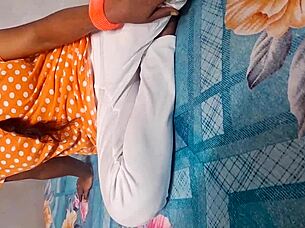 hey beautiful desi aunty, fuck my tight pussy first time