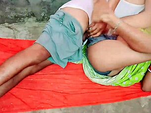 sothela's curvy bodybuilder tempts with her plump gaping ass
