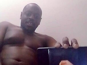 solo ebony orgasm test on new phone 3