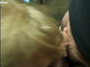 Curvy housewife Jenna Jaymes blows mechanics quickie car shorts