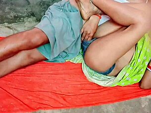 sothela's curvy bodybuilder tempts with her plump gaping ass