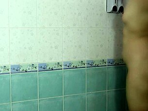 thai schoolgirl shower leak homemade squirt play 💦