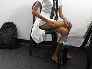 sri lankan schoolgirl fucked hard in hotel by friend