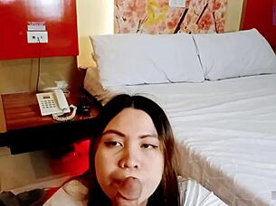 licking that thick mature pussy is totally addictive guys
