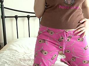 vanessa naughty fingers shaved pussy and bounces big tits
