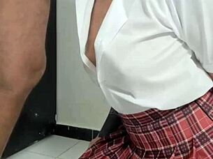 Virgin latina milf sucks cock in real amateur pov casting for friend's husband