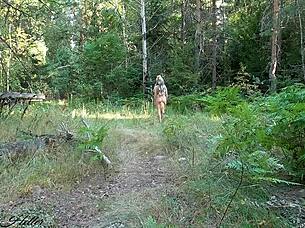 I'm a foxy blonde flashing my big tits outdoors