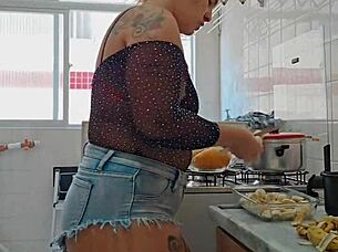 SHOVE THAT SHORTS DEEP IN YOUR ASS LIVE