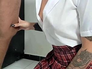 Virgin latina milf sucks cock in real amateur pov casting for friend's husband