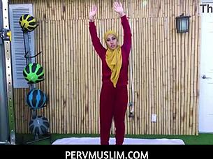 perv trainer pounds exotic arab fitness babe hard!