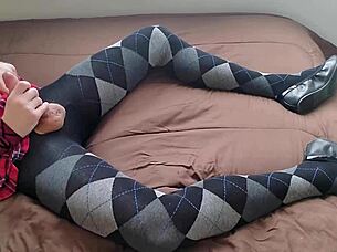 Shemale's thrilling jerk in plaid dress tights