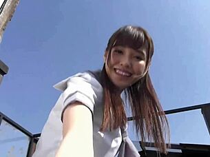Hey, check out Arina Hashimoto's hot costume MV!