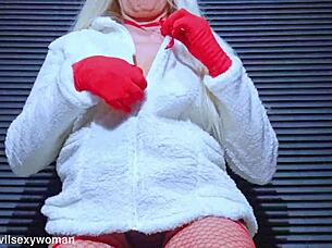 hot mature blonde's hairy pussy and tasty clit