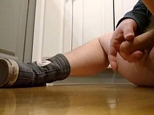 my converse sneakers make my fat ass orgasm hard