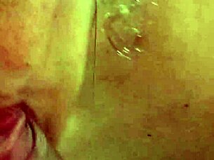 la tanga a un ladito nalgadas y sexo casero