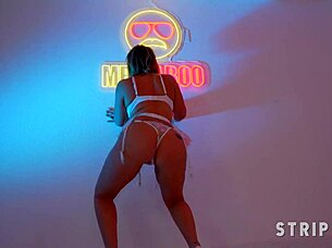 mia james busty milf lapdance intense climax fuck