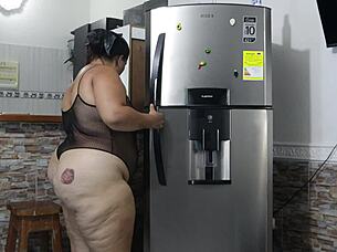 colombian milf tight pussy ripped clothes kitchen fuck squirting creampie