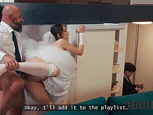 Bride's Natural Body Ignites Wedding Hardcore Lust