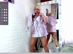 mature wife aimee paradises teases with wet milf striptease and toys