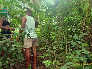bbw kings wife enjoys bush massage turning into hardcore village sex