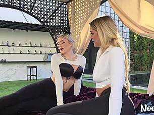 Nichole Saphir and Savvy Suxx hardcore outdoor threesome pounding