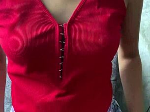 Skinny Latina Teen18 Flaunts Curvy Assets in Hot Homemade Solo