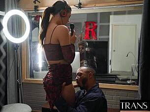 pretty shemale daisy taylor teases with big cock