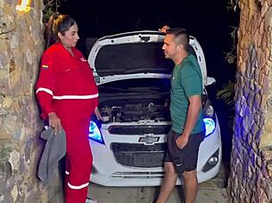 pregnant mechanic trades wet pussy for big boss sausage