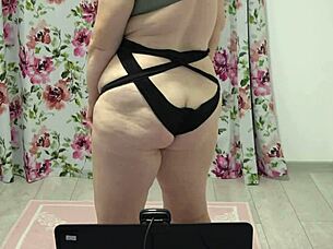 Big ass mature milf shakes panties on cam showing hairy pussy