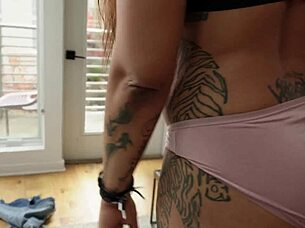 kendra and galas wedgie game turns into dirty roommate striptease