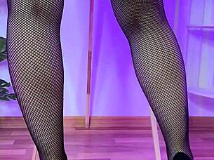 nylon fishnets tempt curvy milf dancing at night club